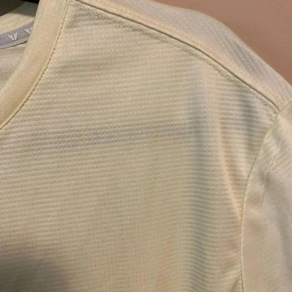 Korsa Micro-Luxe Textured Yellow Top - Picture 3 of 6